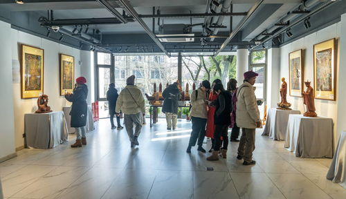 美学与禅韵的交汇 探访当代佛造像艺术家王勇波上海作品展