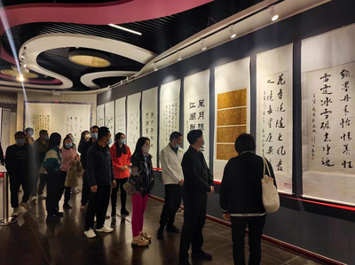 新华网:"东亚文化之都&middot;温州"书法作品巡展踏上丝路敦煌